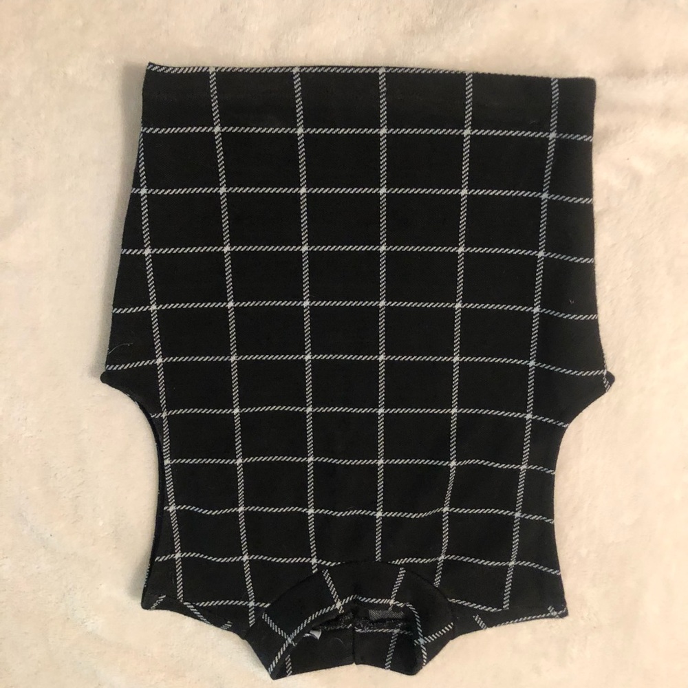 Mock-Turtle Neck Cropped Tank top